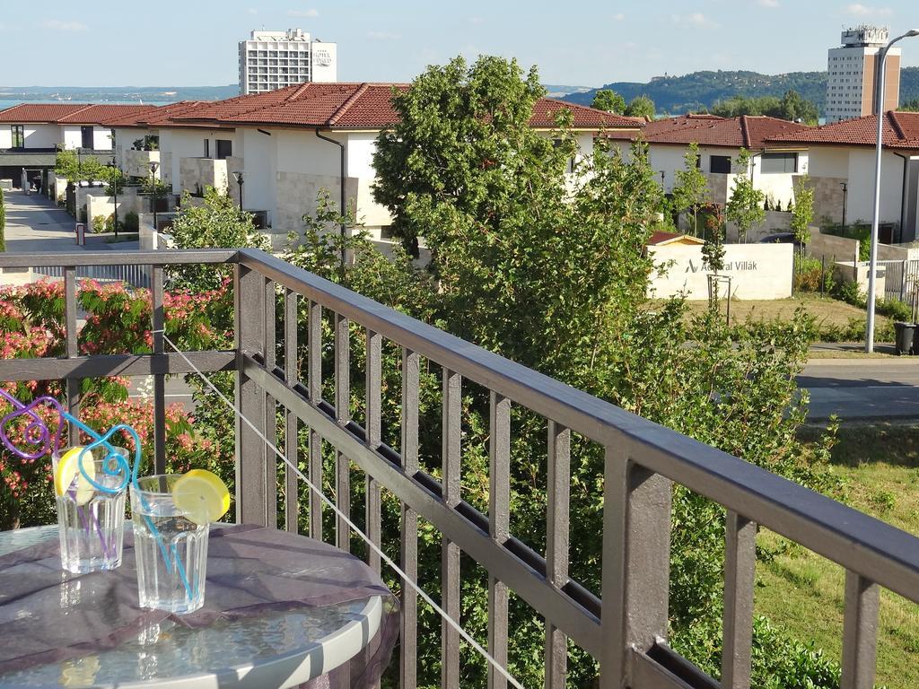 Albizia Apartments Balatonfüred Екстериор снимка