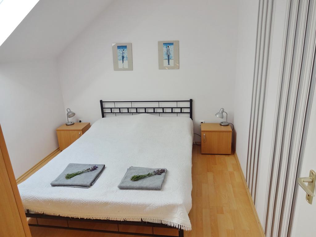 Albizia Apartments Balatonfüred Екстериор снимка