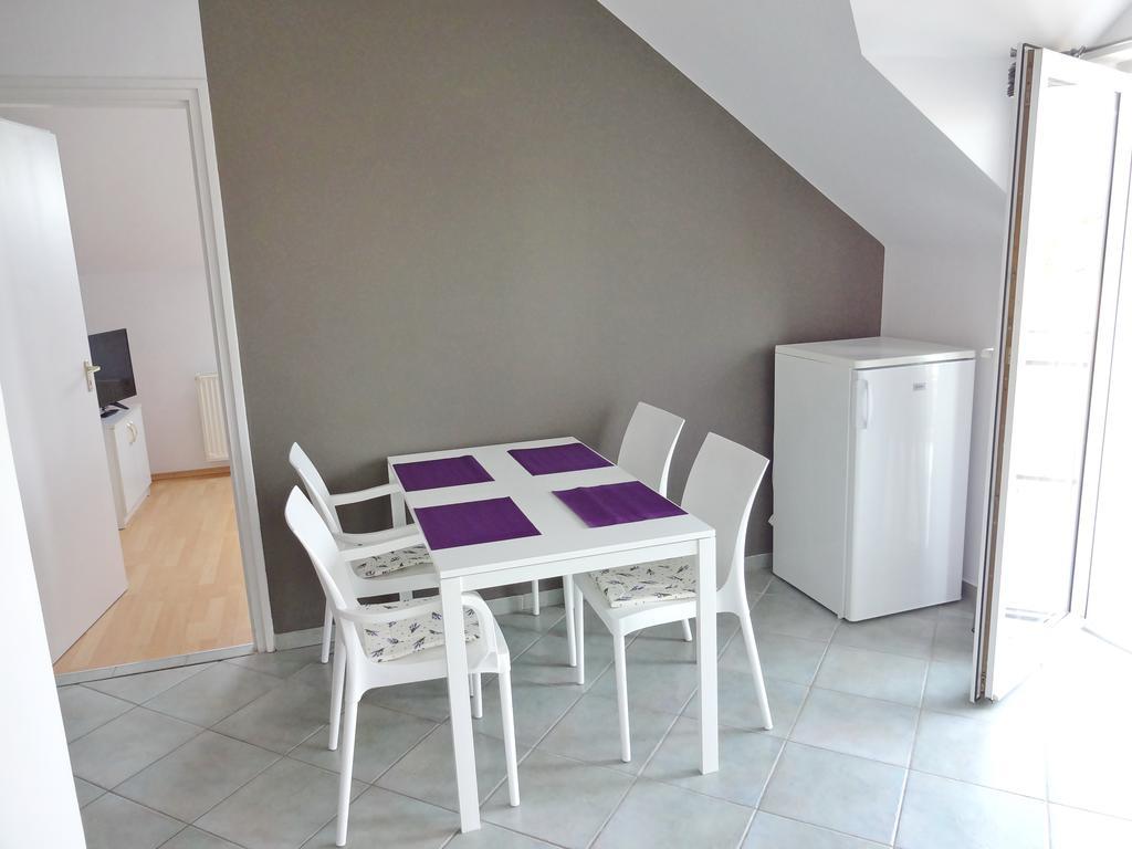 Albizia Apartments Balatonfüred Екстериор снимка